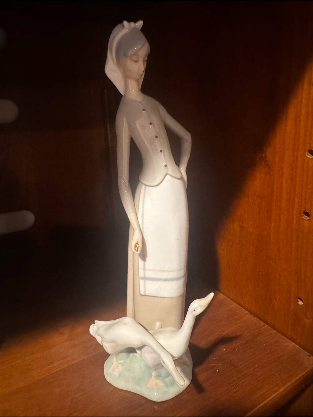 Lladro Cream and White Porcelain Woman with Geese Figurine